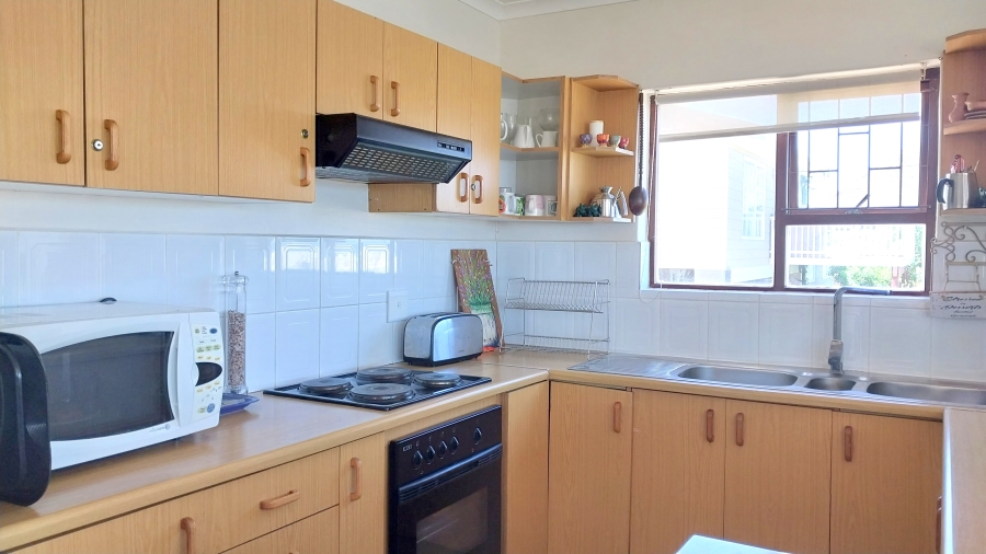 7 Bedroom Property for Sale in Bettys Bay Western Cape